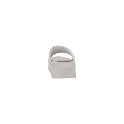 White Polyethylene Slipper
