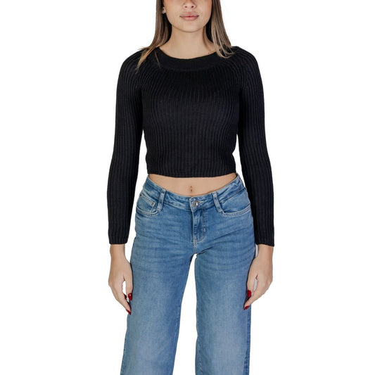 Black Marabou Sportswear